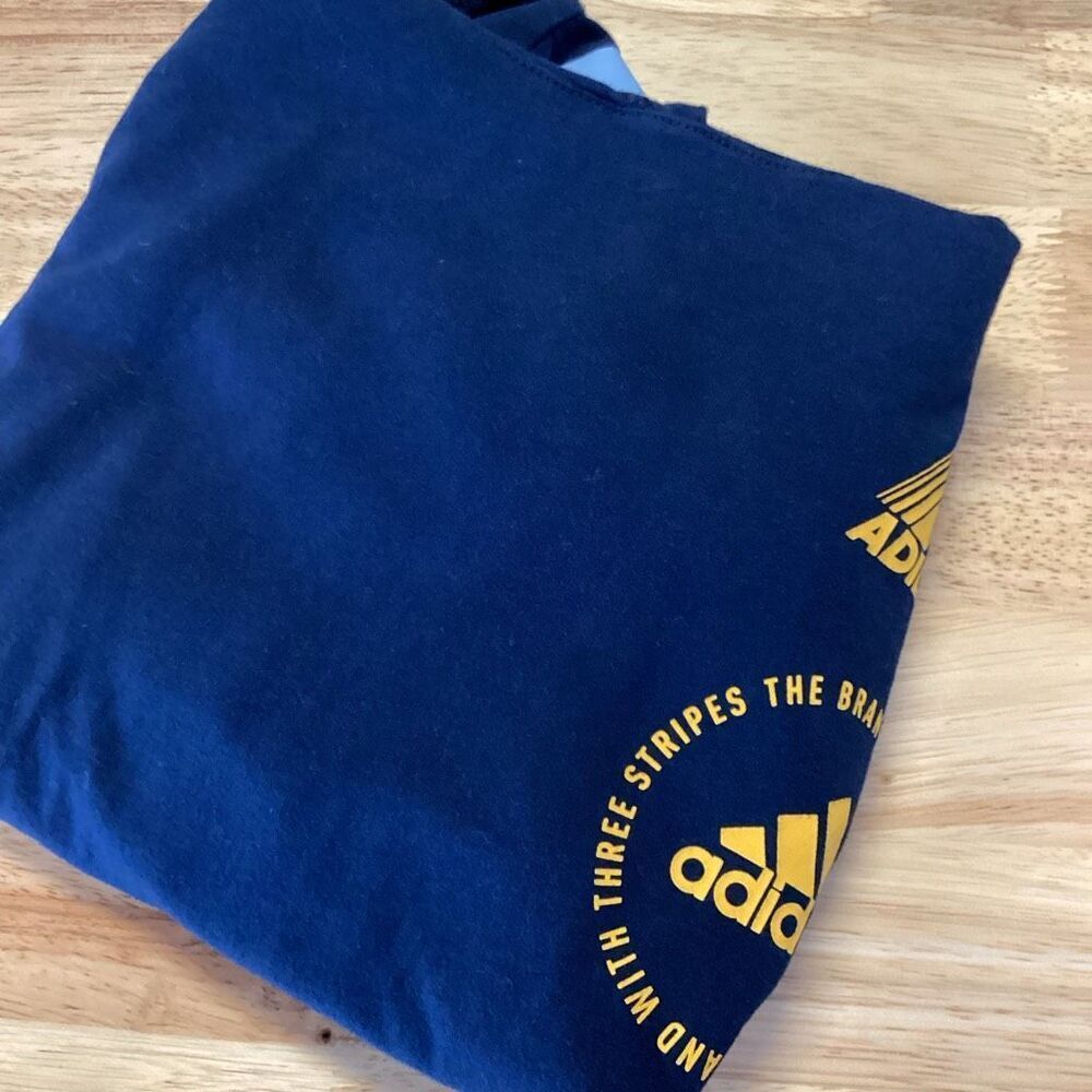 EUC Boys Adidas‎ lightweight Tshirt Hoodie